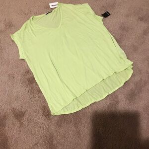 Tahari Lime Short Sleeve V-Neck Top